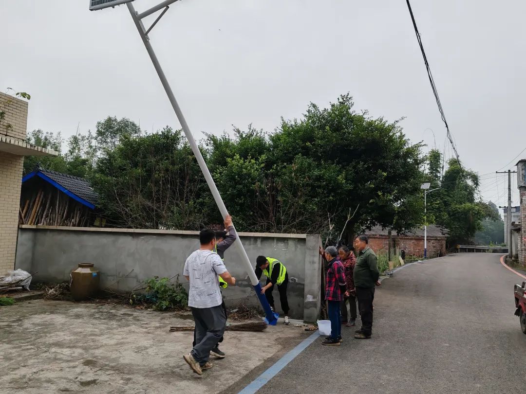我為群眾辦實事丨市中區(qū)袁壩村：80盞路燈亮了，村民心里暖了！---豐朗光電